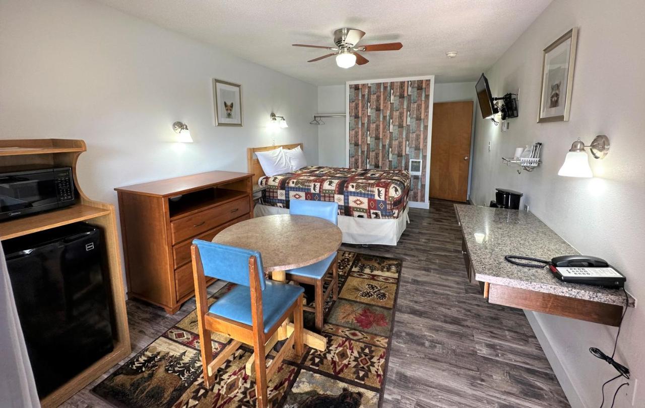 Myrtle Lane Inn Randolph Экстерьер фото